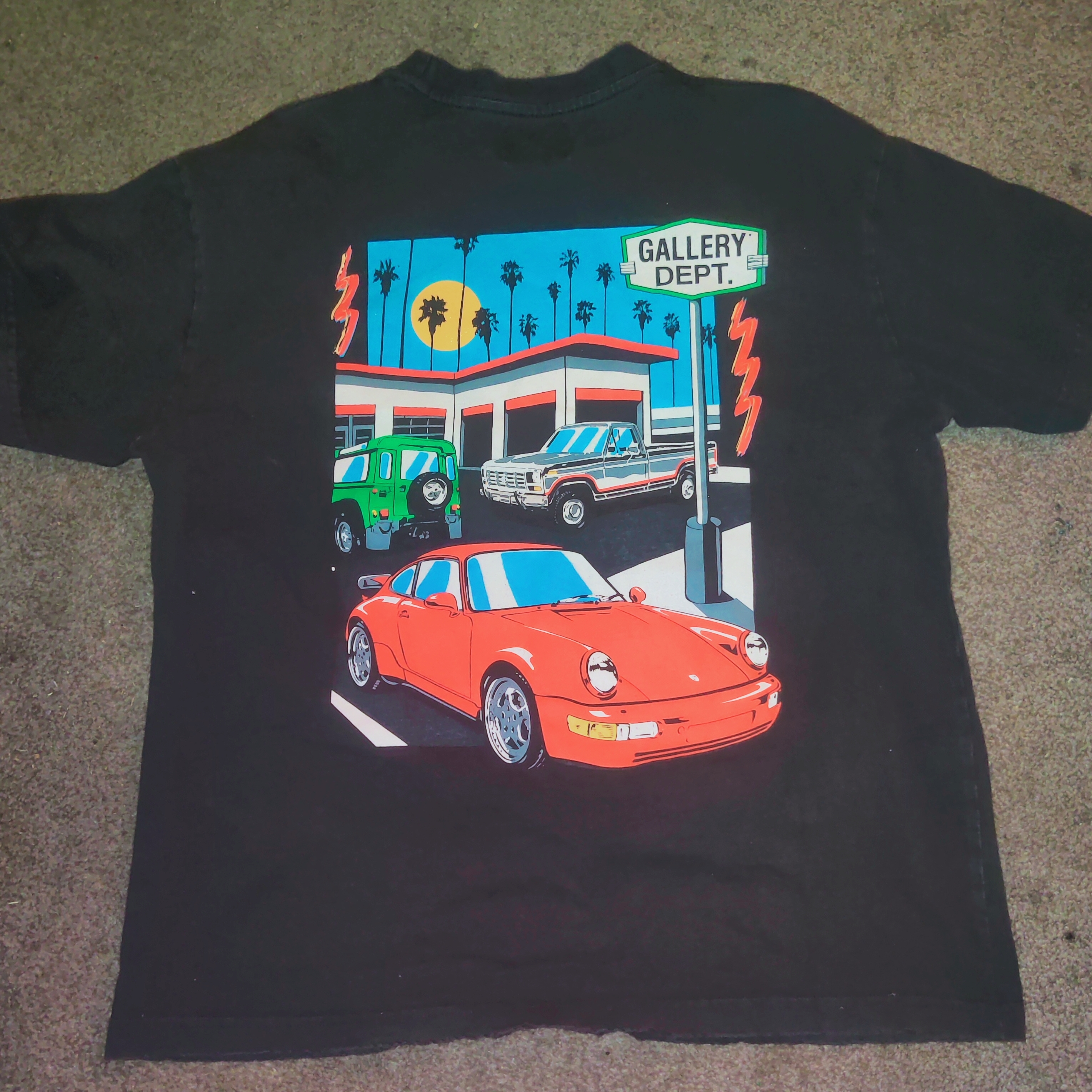 Rare Gallery Dept Drive Thru TShirt Rare Nwot Size Large